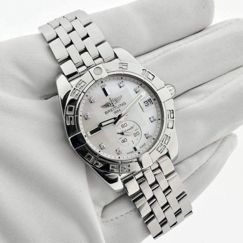 Image 10 of Breitling Galactic 36 A37330; Automatic watch with diamonds and mother-of-pearl dial