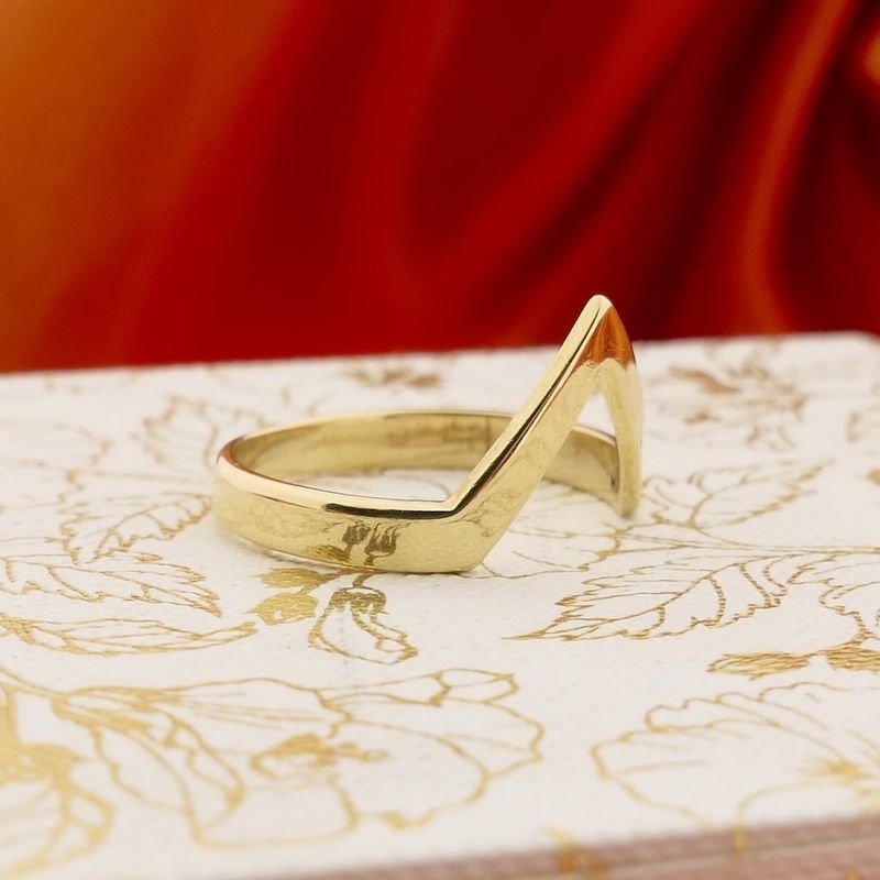 Image 2 of Golden abstract fantasy ring