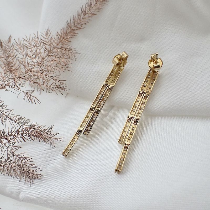 Image 5 of Gold stud earrings with zirconia