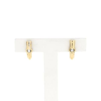 Image 1 of Gold stud earrings with diamond 0.06 ct.