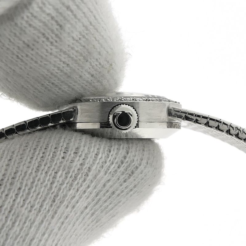 Image 8 of Omega Genève 'Cocktail Watch'; 18k. witgouden dames horloge met diamanten