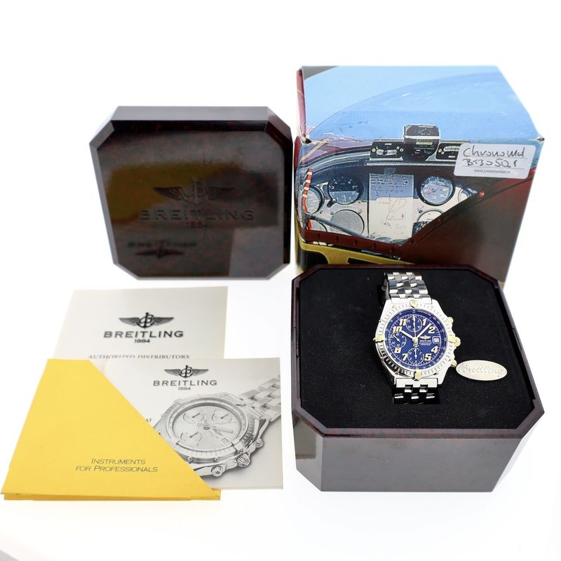 Image 11 of Breitling Chronomat B13050.1; Gold/steel men's watch