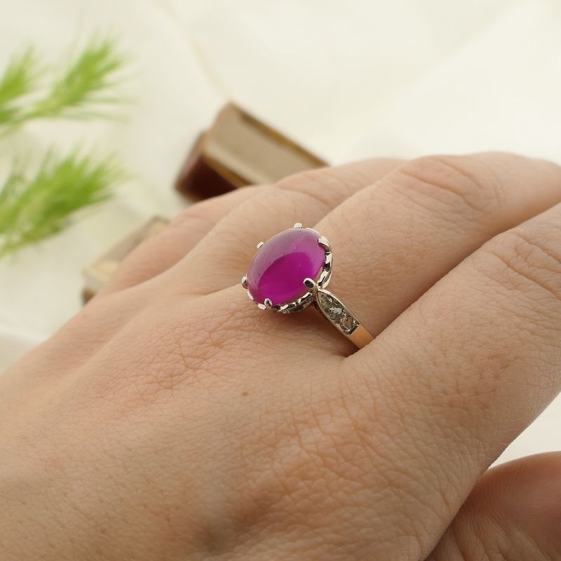 Image 4 of Two-tone ring with synthetic pink ruby and diamond | Approx. 0.06 ct.
