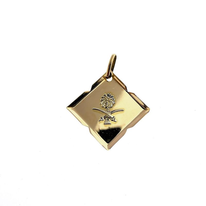 Image 1 of 18 carat gold pendant; Saudi Arabia