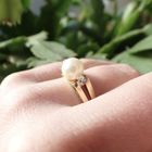 Image 2 of Gold ring with diamond 0.05 ct.