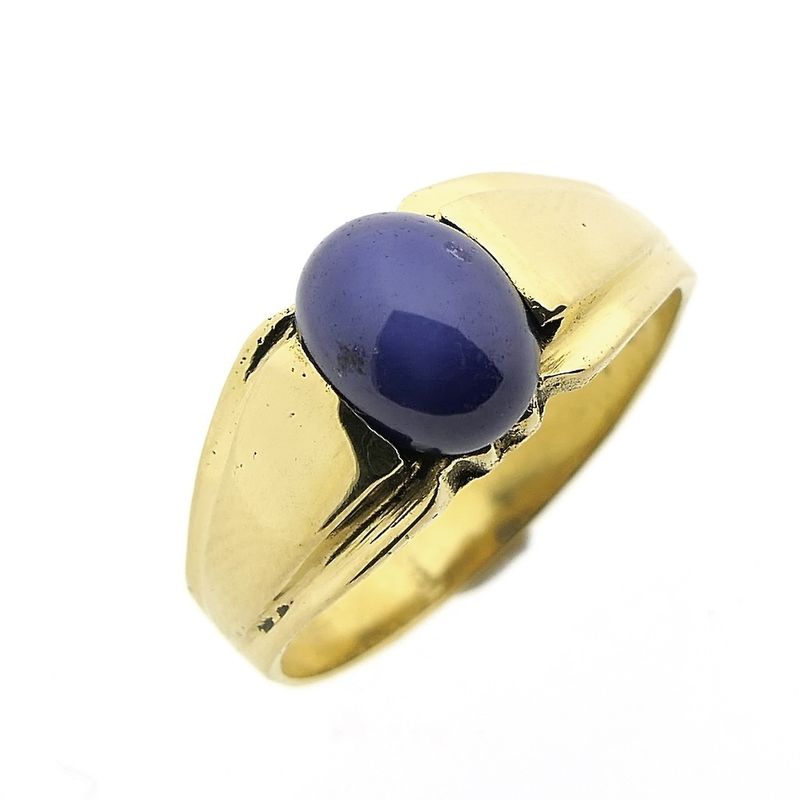 Image 1 of 18 carat gold ring with star sapphire