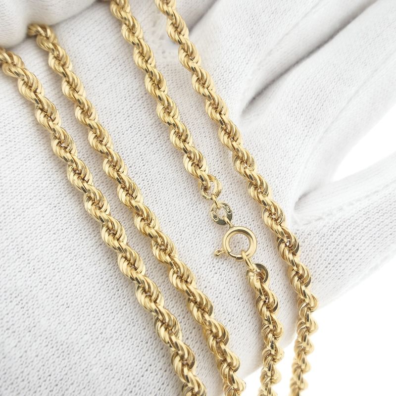 Image 8 of 18K Gold Long Twisted Link Chain | 70 cm