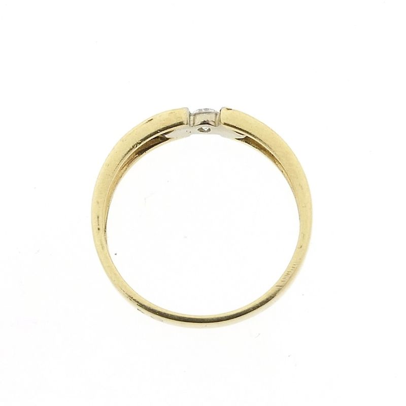 Image 5 of Two-tone gold ring with diamond; 0.06 ct.