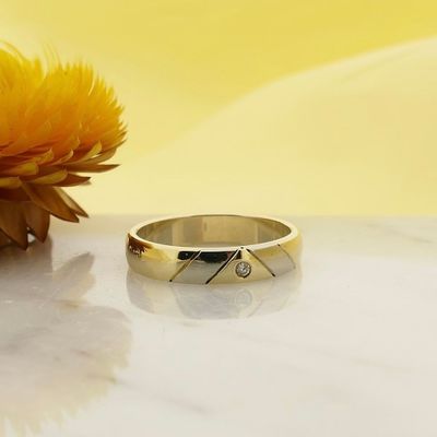 Image 2 of Bicolor Gold Wedding Ring with Diamond; 0.02 ct.
