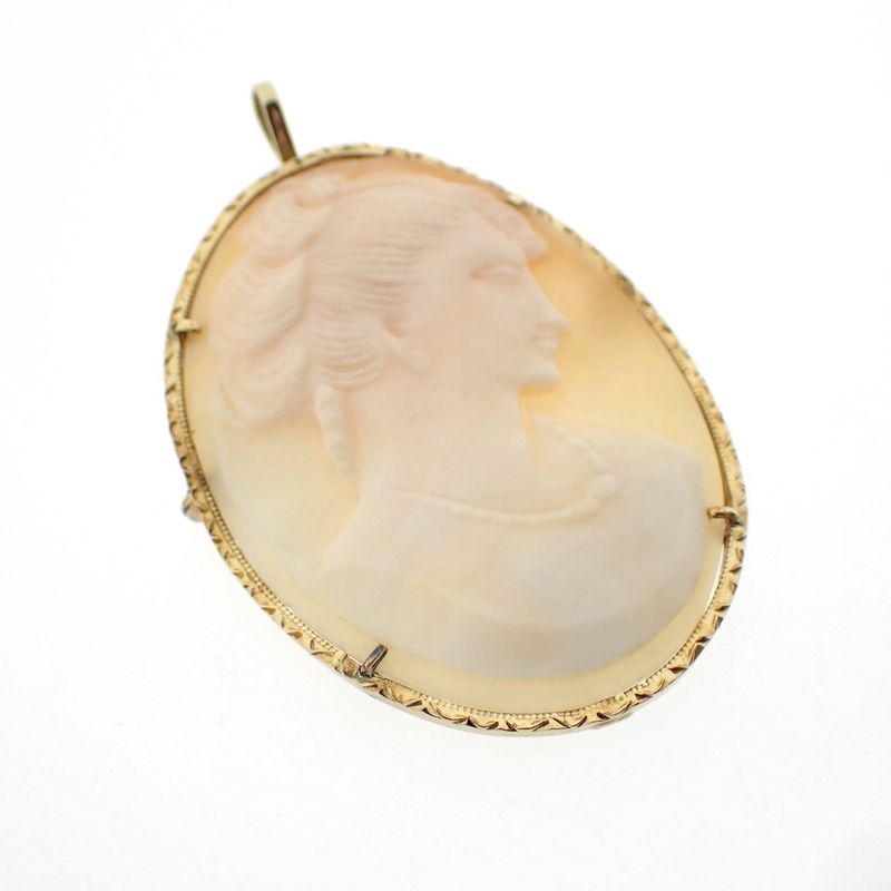 Image 3 of Gold brooch/pendant with cameo