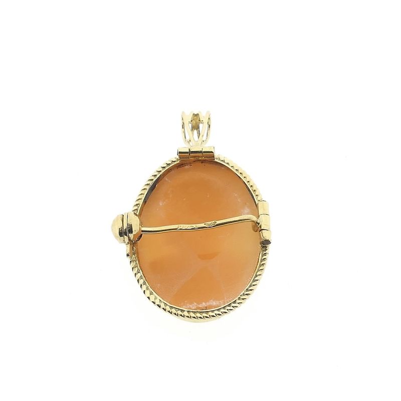 Image 2 of Gold brooch/pendant with cameo