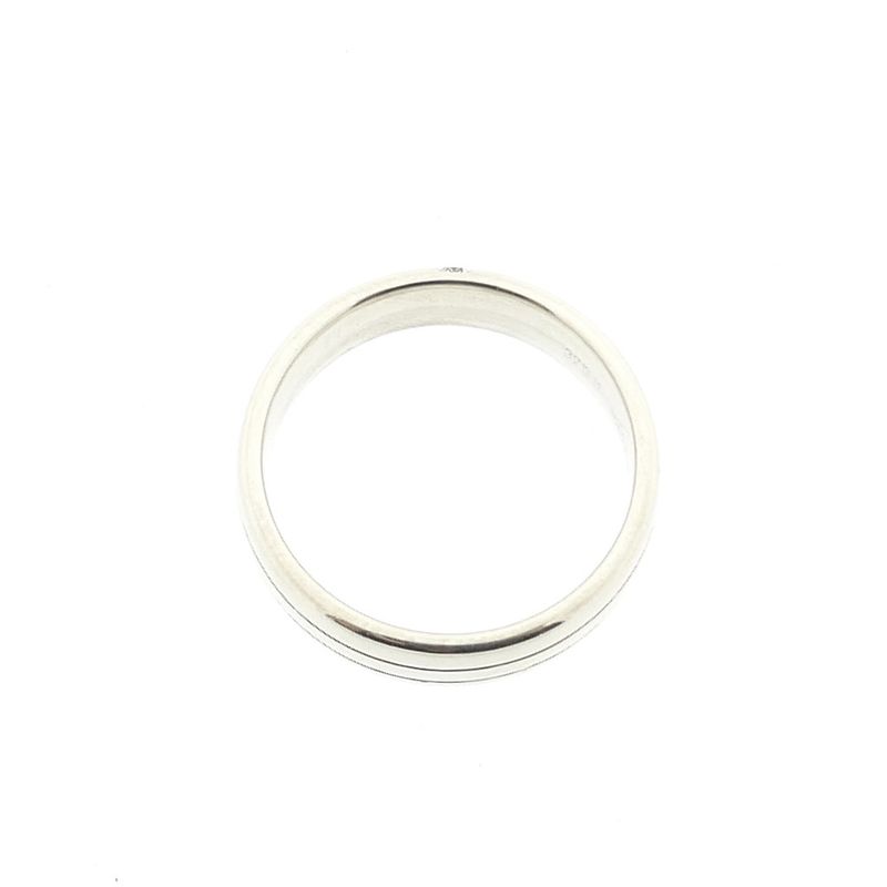 Image 5 of 9 carat ring with diamonds; 0.075 ct.