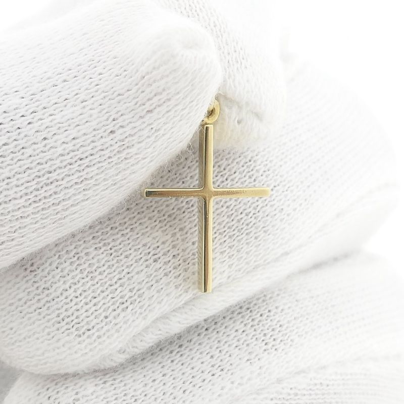 Image 8 of Gold pendant of a cross