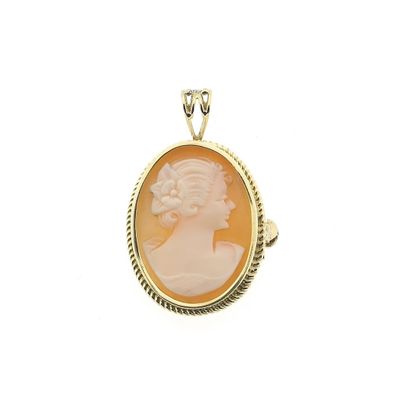 Gold brooch/pendant with cameo Image 1 of Gold brooch/pendant with cameo