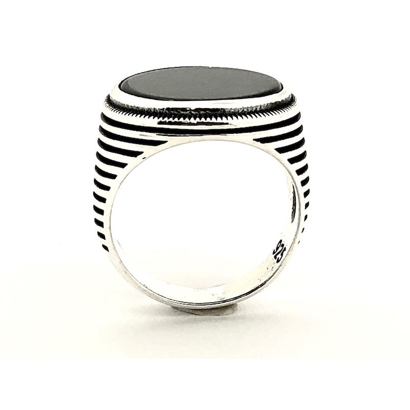 Image 4 of Silver signet ring with onyx stone