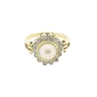 Image 2 of Gold ring with pearl and zirconia