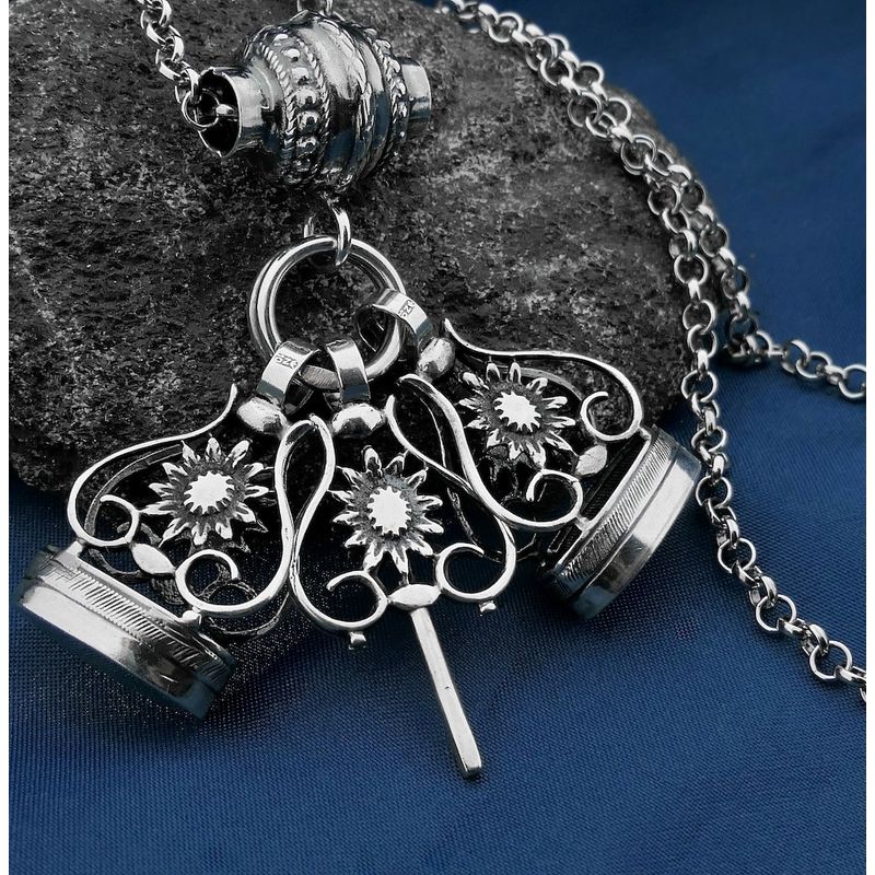 Image 2 of Antique silver watch chain with two signets and watch key | 62 cm