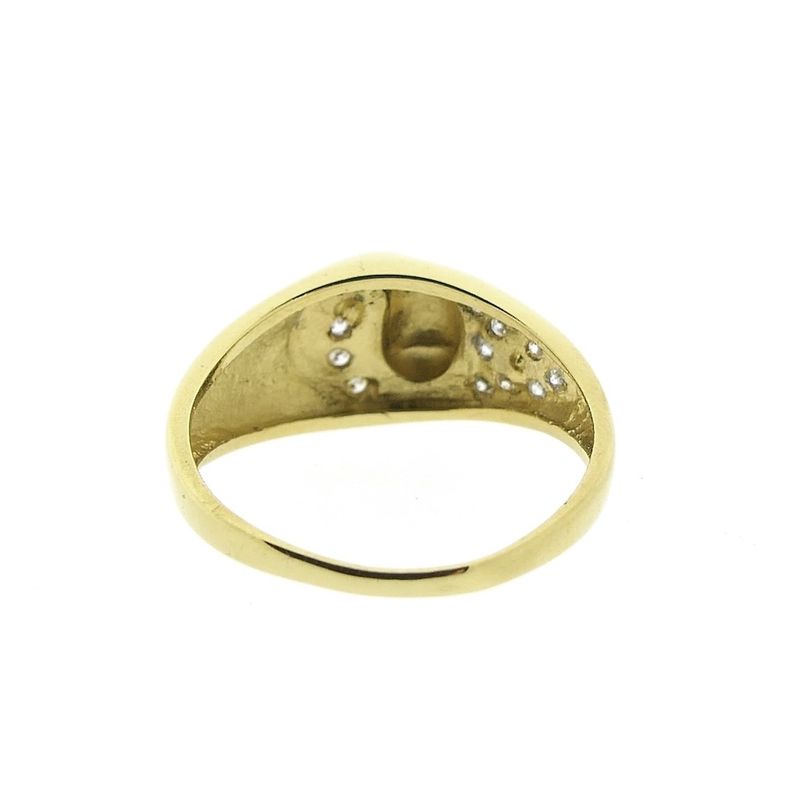 Image 5 of Gold ring with zirconia