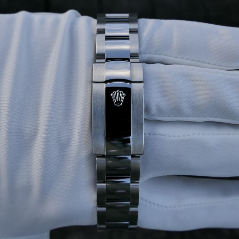 Image 23 of Rolex Datejust 41mm 'Rhodium' 126334; Automatic men's watch