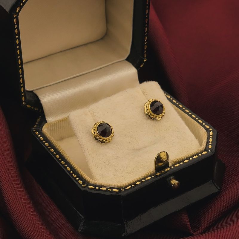Image 2 of Gold stud earrings with garnet