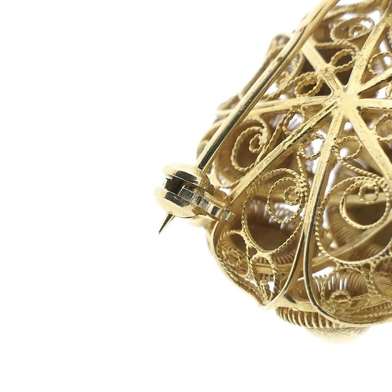 Image 7 of Vintage gold brooch with Zeeland buttons.