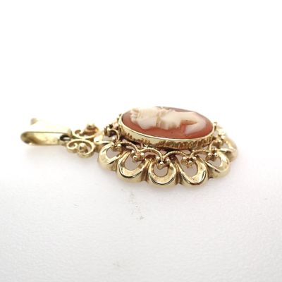 Image 2 of Vintage gold pendant with cameo