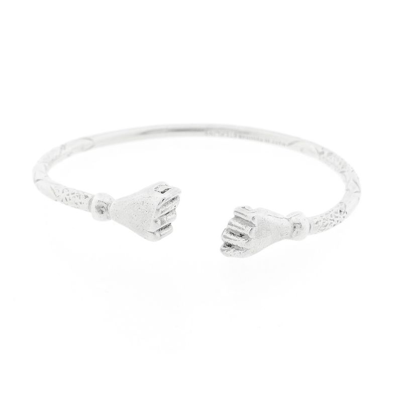 Image 5 of Silver clamp bracelet from Trinidad | Ø 69 mm