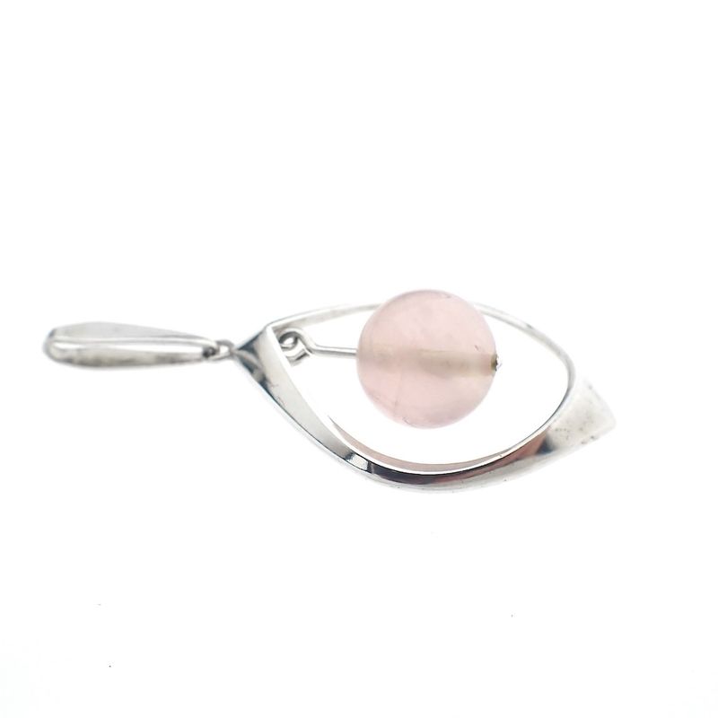 Image 4 of Silver pendant with rose quartz