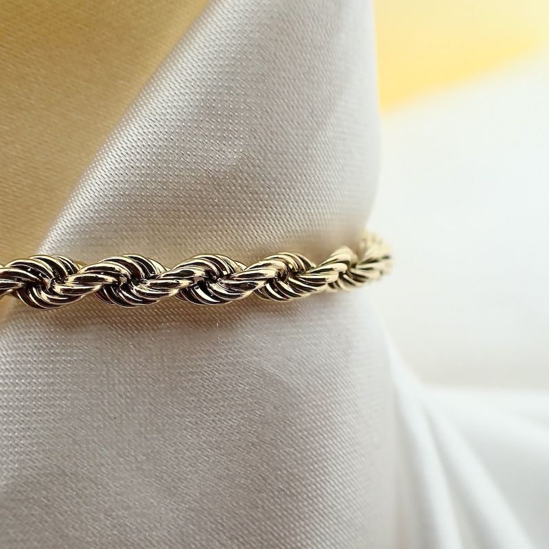 Image 2 of Gold twisted link bracelet | 20.5 cm
