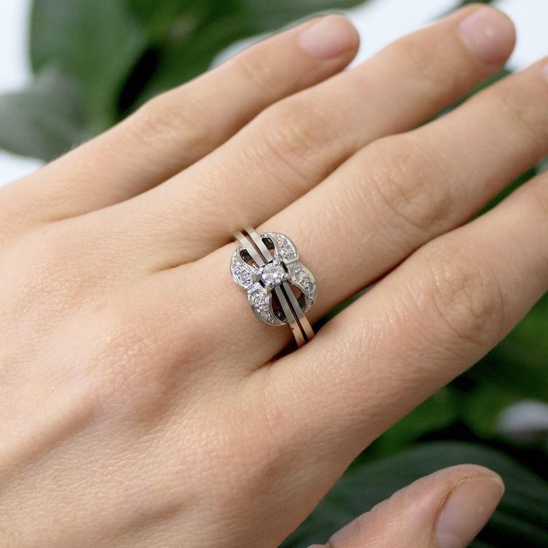 Image 7 of Vintage white gold ring with diamonds; Art Deco | 0.22 ct.