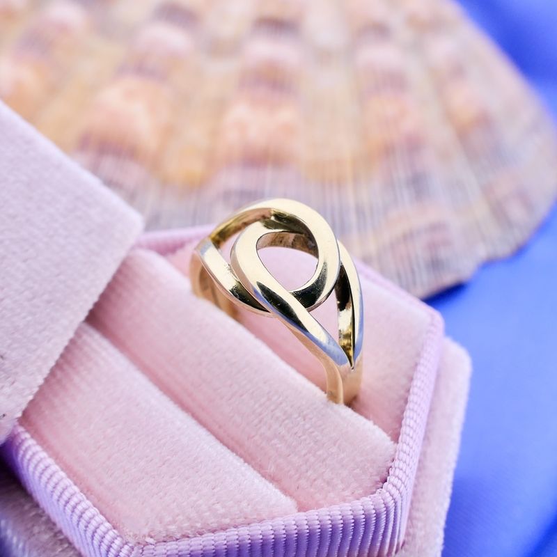 Image 6 of Golden dynamic ring