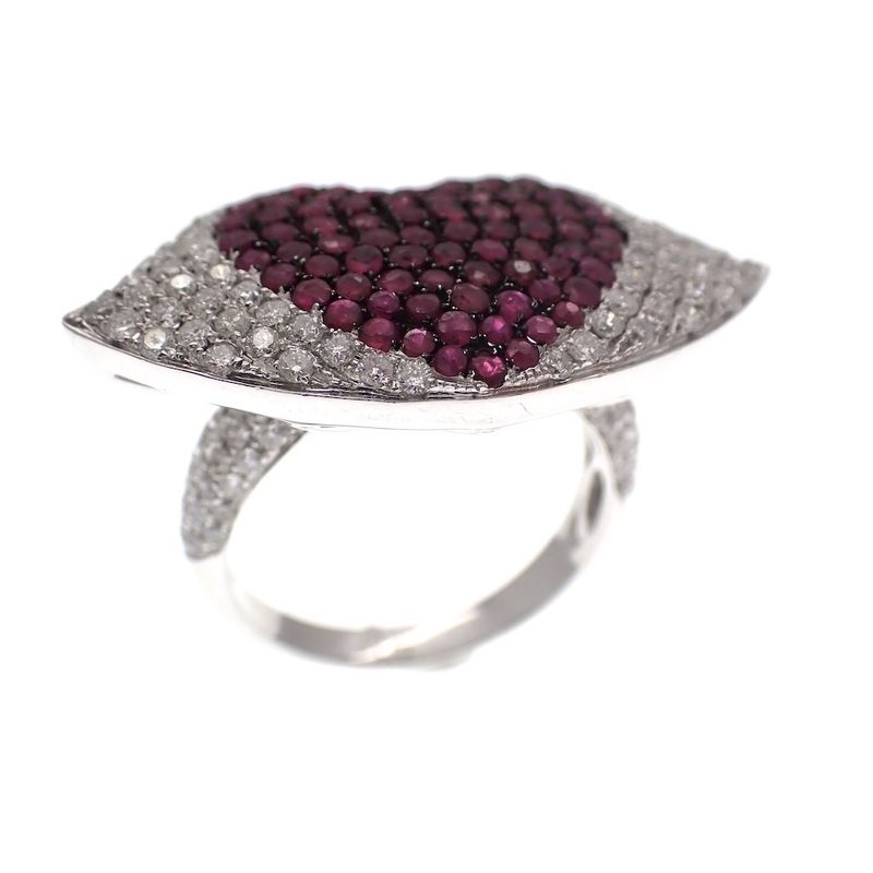 Image 3 of 18 carat white gold ring Kiss; ruby ​​& diamond | 1.02 ct.