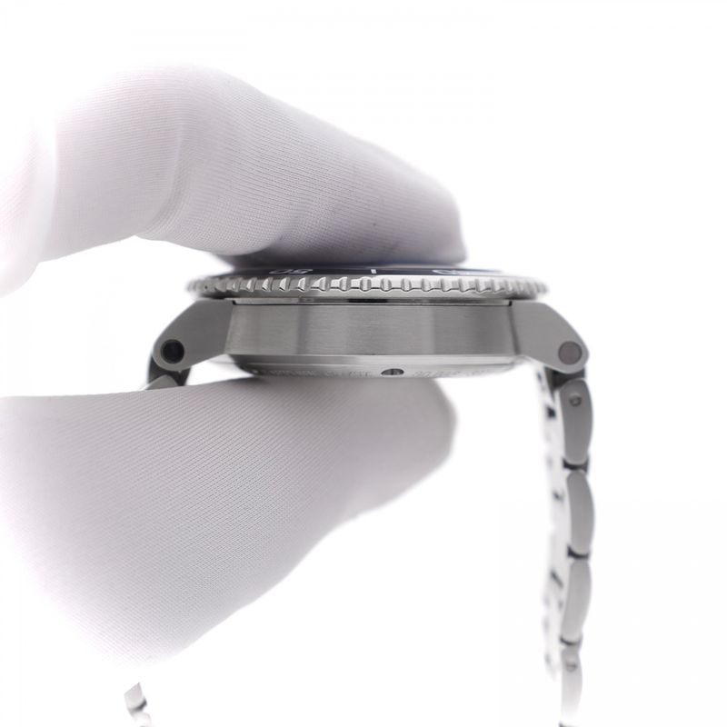 Image 8 of Oris Aquis Date 5-Days 43.5mm Automatic Watch