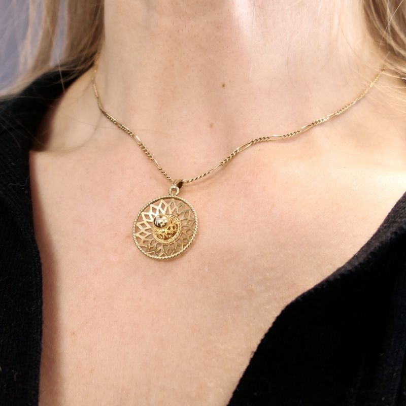 Image 4 of Gold pendant of a sombrero