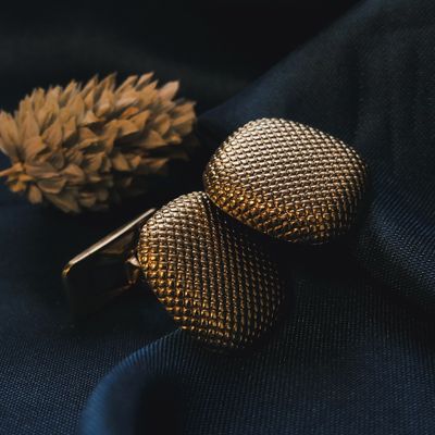 Gold cufflinks with pattern | Vintage Image 2 of Gold cufflinks with pattern | Vintage