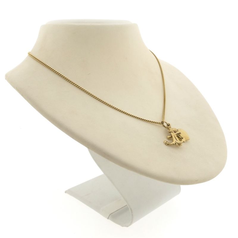 Image 7 of 8 carat gold pendant; Faith, hope, and love