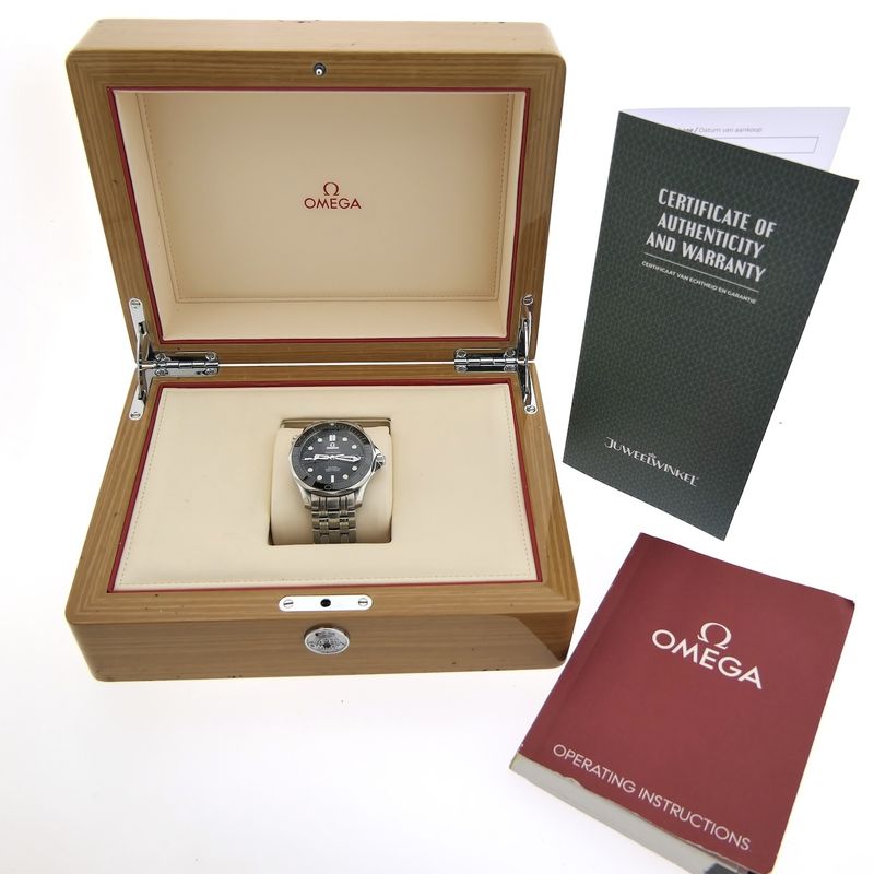 Image 4 of Omega Seamaster 300m Co‐Axial Chronometer 41mm; Automatic diving watch
