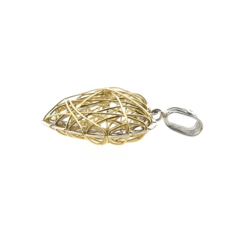 Image 5 of Two-tone gold pendant of a heart with gold threads