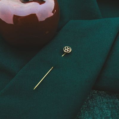Gold lapel pin, tie pin | Volkswagen Image 2 of Gold lapel pin, tie pin | Volkswagen