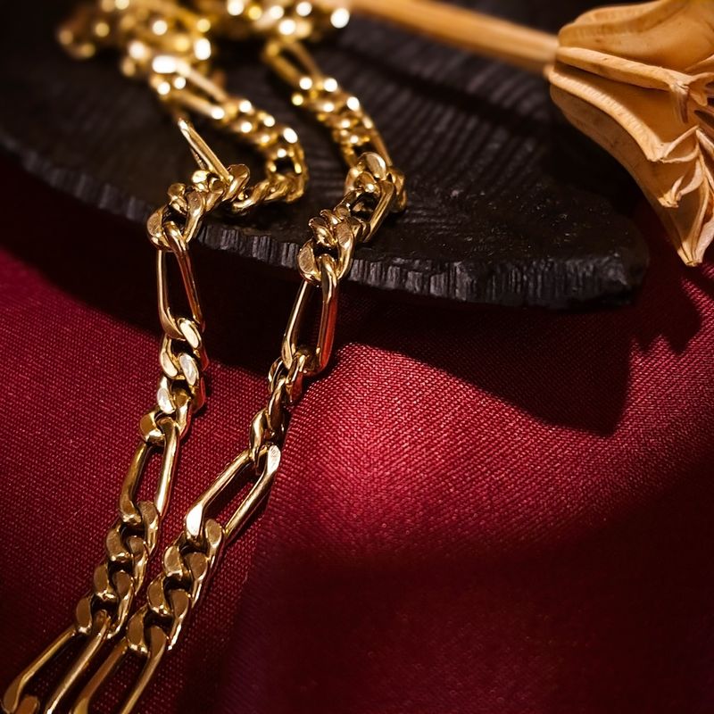 Image 2 of Gold Figaro link chain | 51 cm