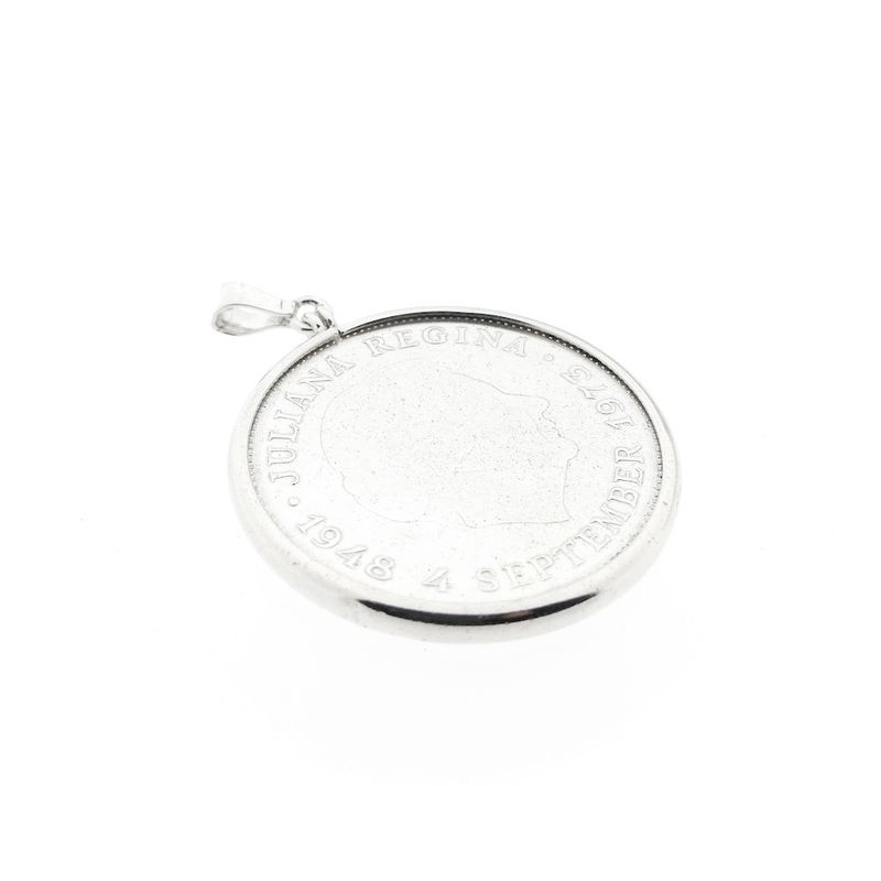 Image 3 of Silver 10 guilder coin pendant Juliana 1973