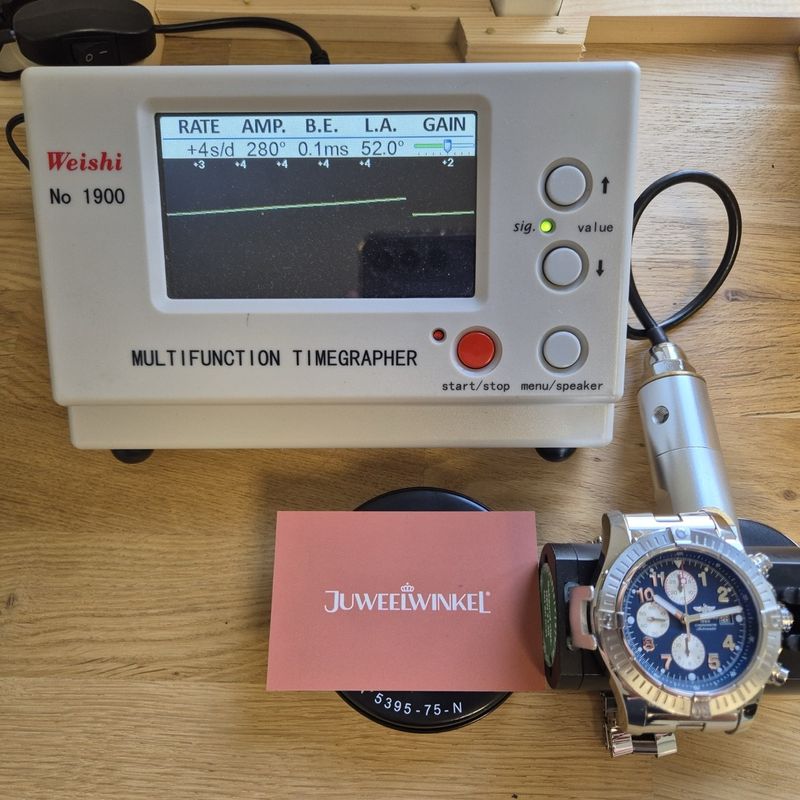 Image 22 of Breitling Super Avenger 'Blue' A13370; Chronograph men's watch