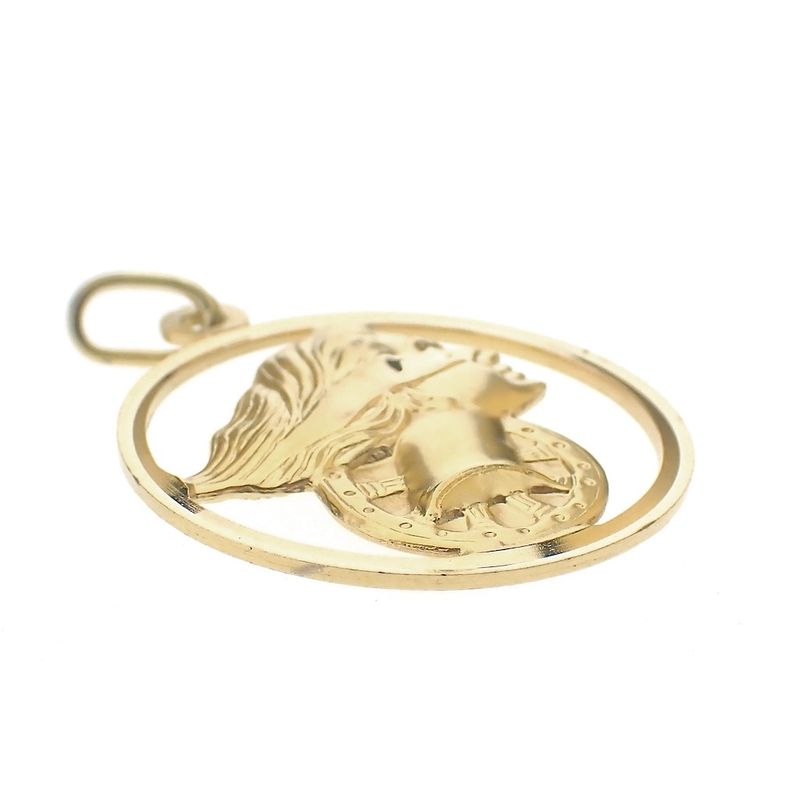 Image 4 of 18 carat gold pendant of the Roman goddess Fortuna