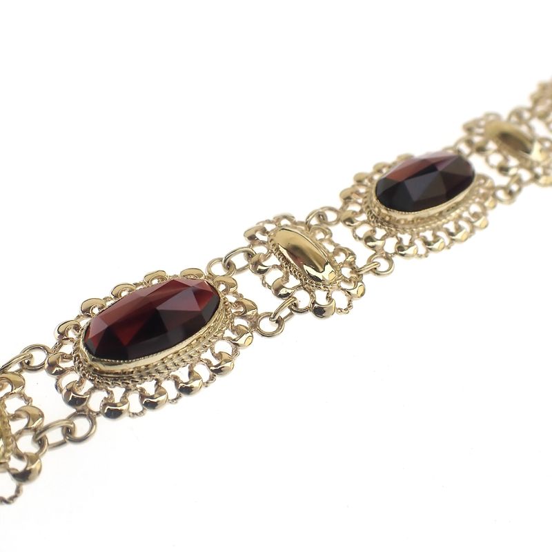 Image 3 of Vintage gold boat bracelet with garnet
