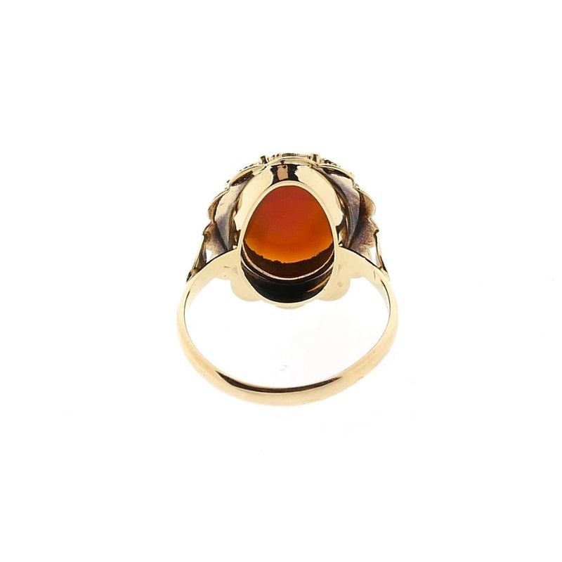 Image 4 of Vintage Gold Ring with Carnelian