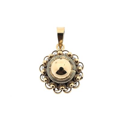 Image 1 of Gold pendant of a Zeeland button