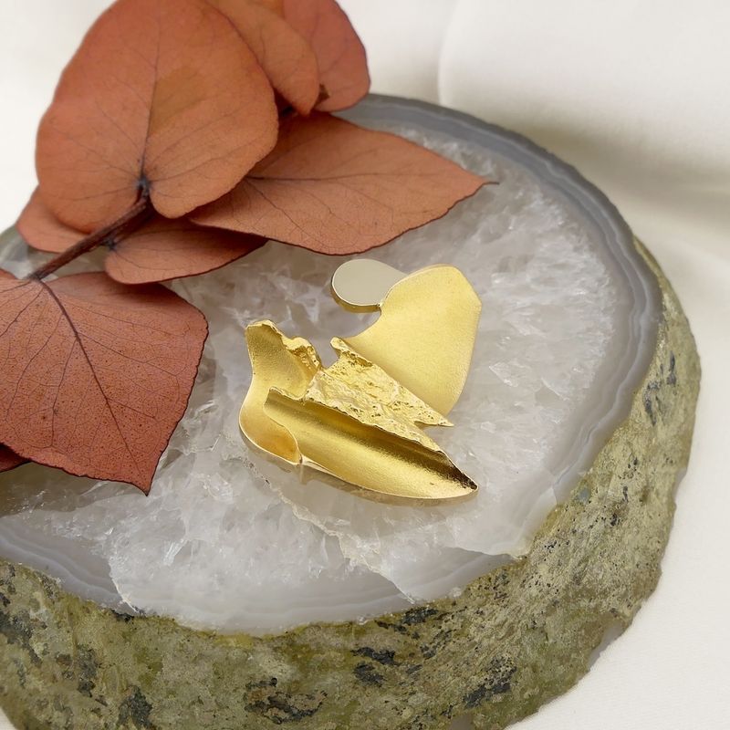 Image 2 of Lapponia bicolor gold brooch Lotus