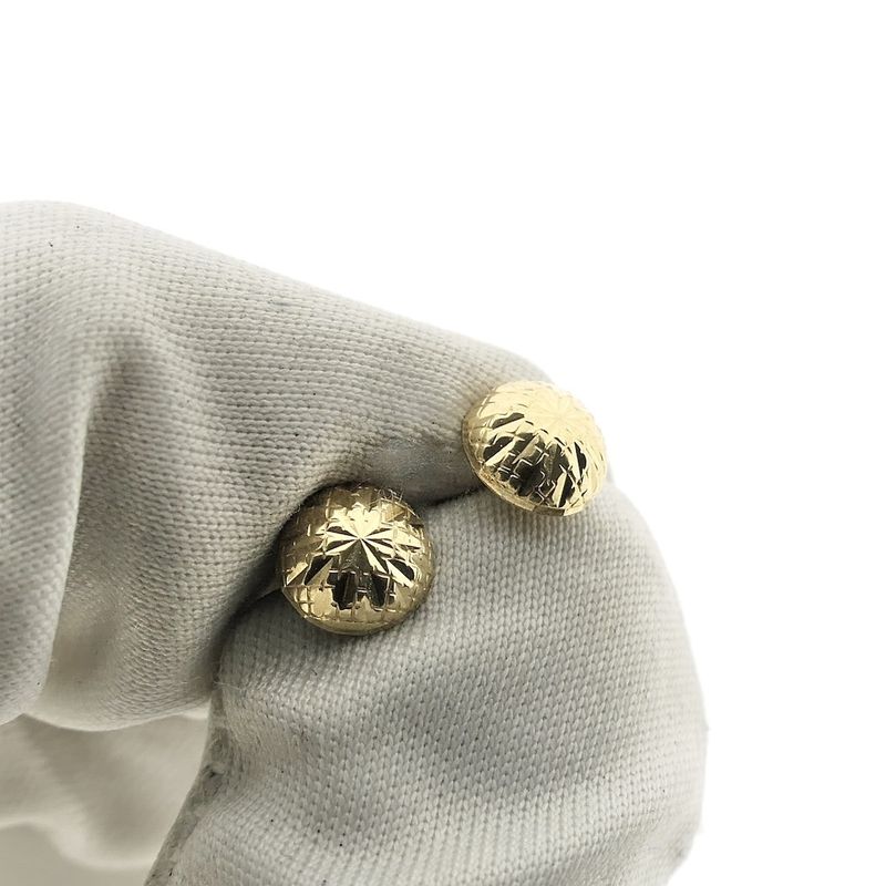 Image 4 of Golden subtle stud earrings