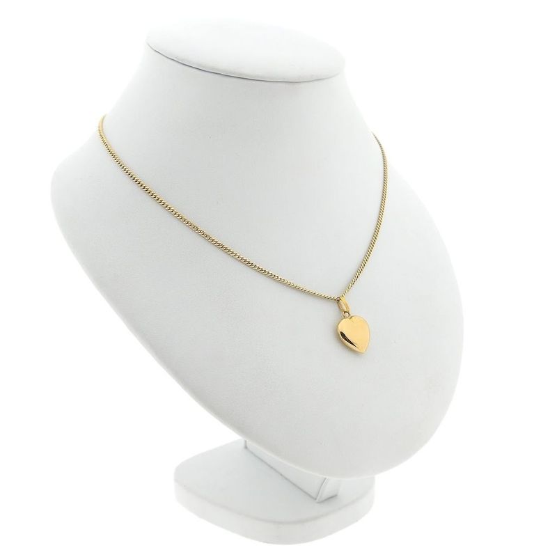 Image 4 of Gold pendant of a heart