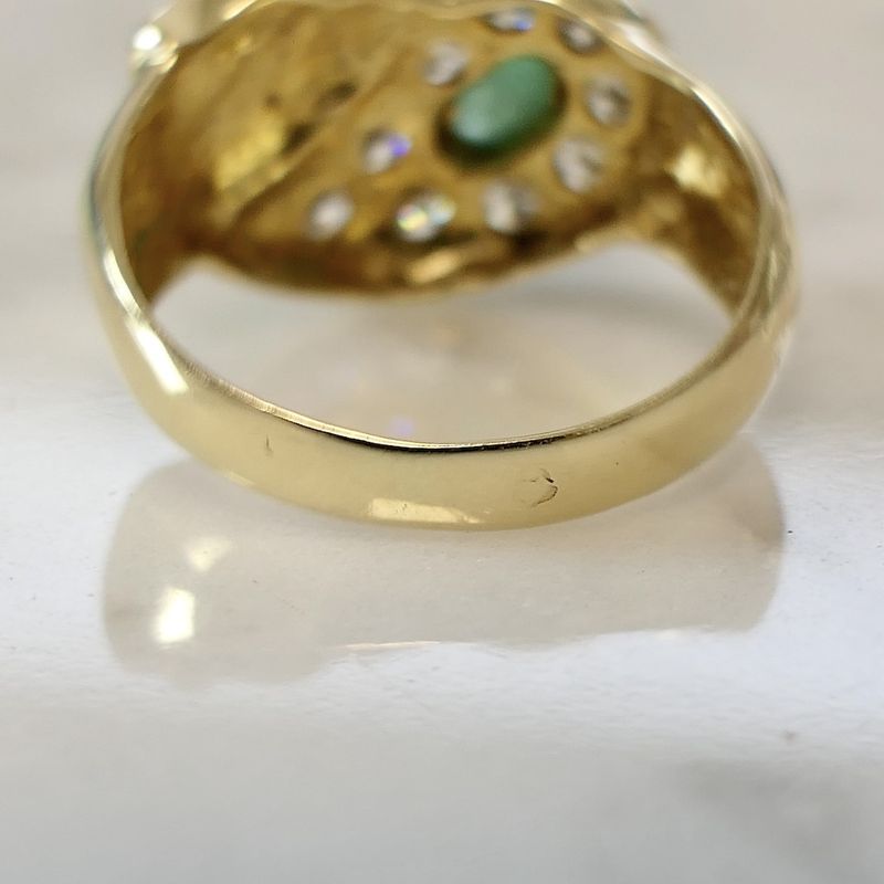 Image 7 of Vintage gold ring with emerald